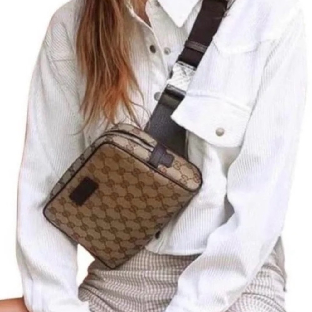 Authentic Gucci Canvas Waist Bag Belt Bag Fanny Pack